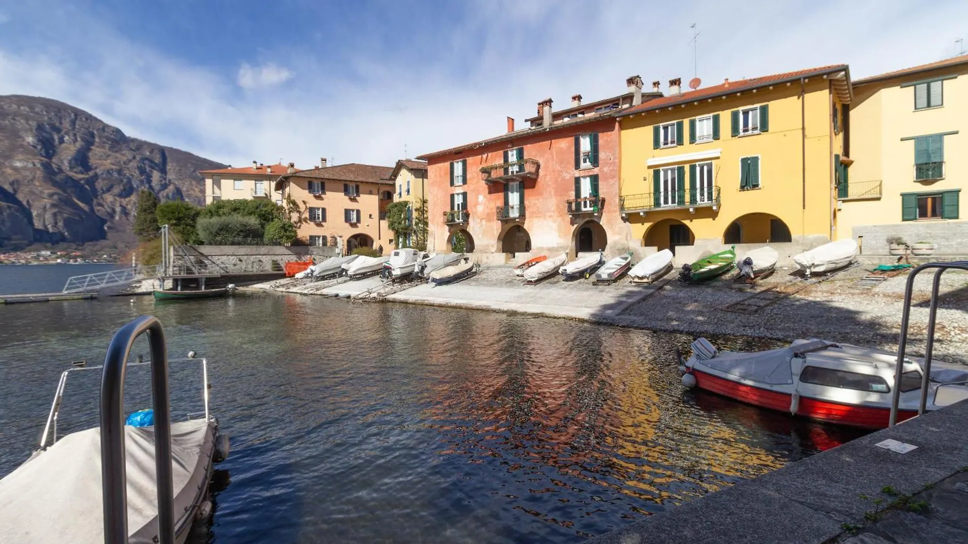 Mamma Ciccia - Casa Laura Elegant & Spacious Apt Mandello del Lario Apartment