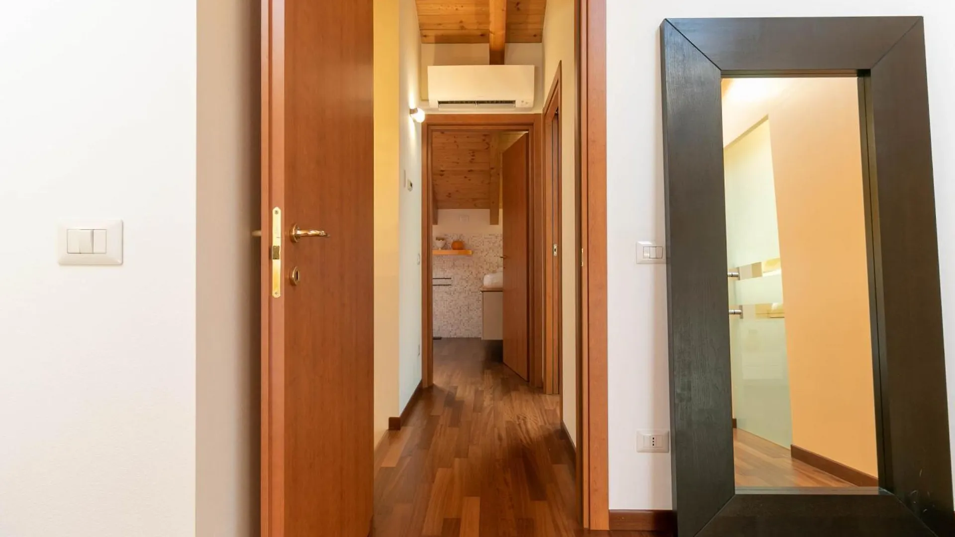 Mamma Ciccia - Casa Laura Elegant & Spacious Apt Mandello del Lario