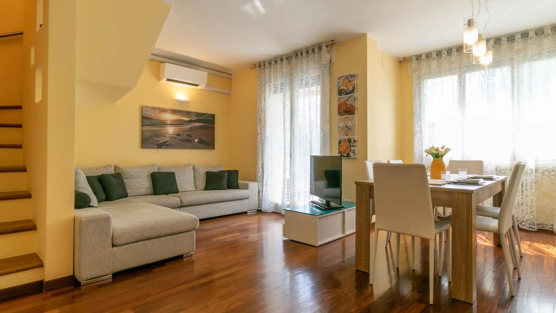Mamma Ciccia - Casa Laura Elegant & Spacious Apt Mandello del Lario