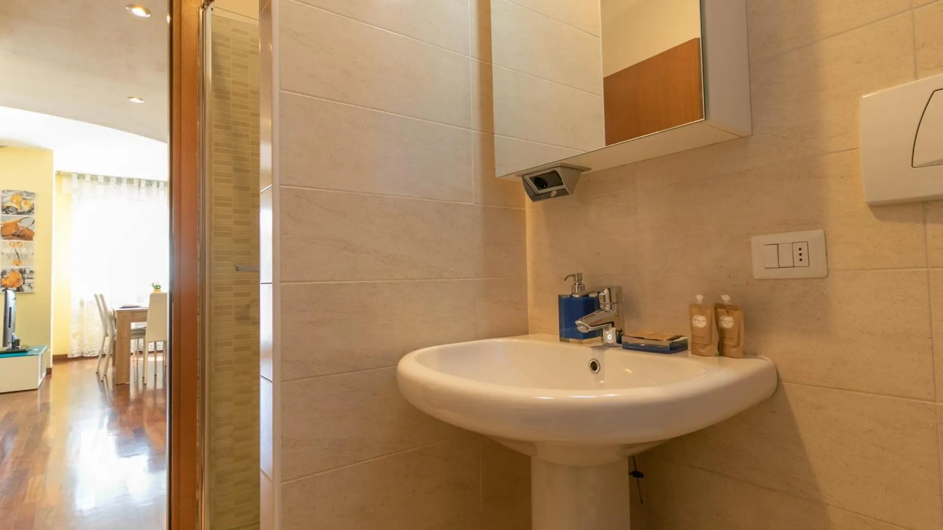 Mamma Ciccia - Casa Laura Elegant & Spacious Apt Mandello del Lario